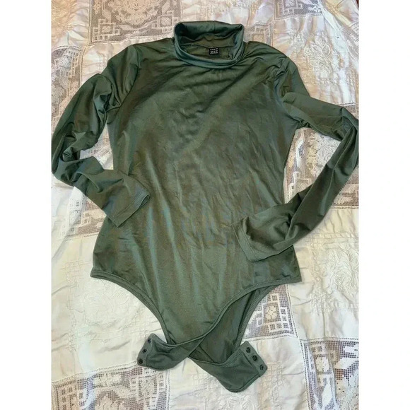 SHIEN bodysuit size Medium M - Picture 1 of 2